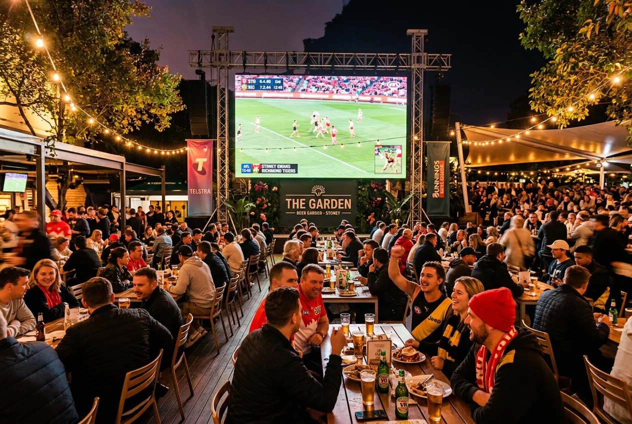 Luna Park Evening Lounge outdoor screen